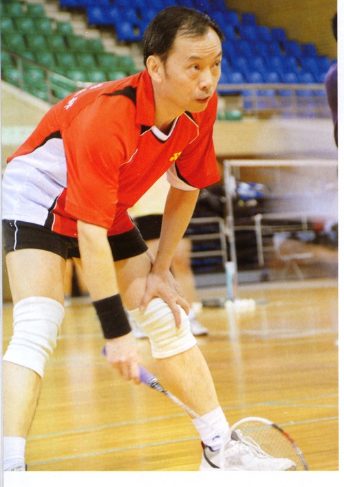 “非法”組織的“合法”主席——法學教授何家弘的羽球情緣