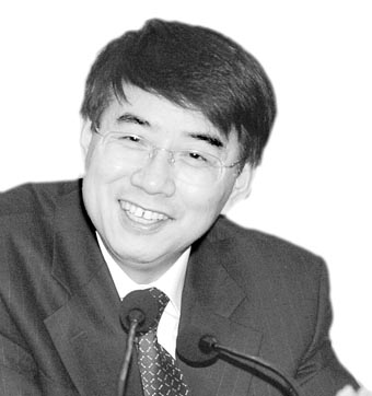 挑戰(zhàn)學(xué)者與官員之間的藩籬