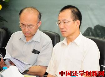 清華大學(xué)師生深切緬懷何美歡教授