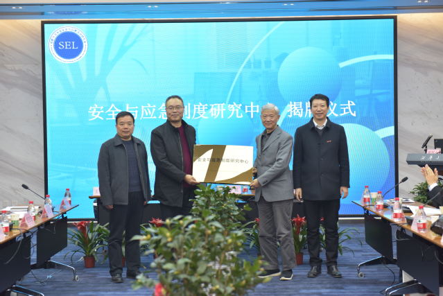 1576562288951685.jpg 217135829.jpg